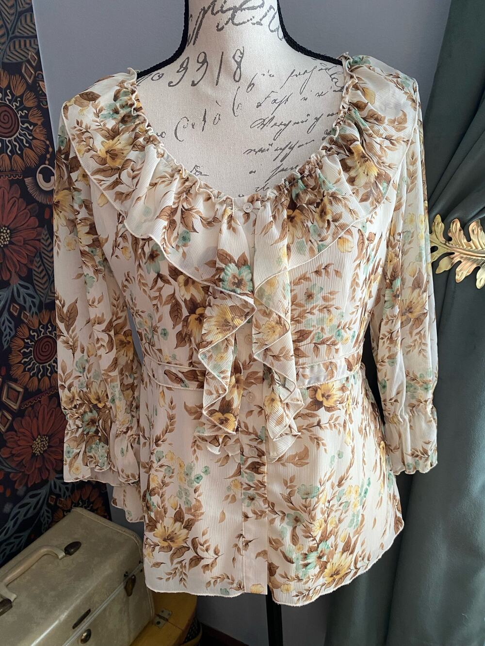 Nine West 90s Y2K Coquette Flirty Ruffled Floral Blouse Size 10